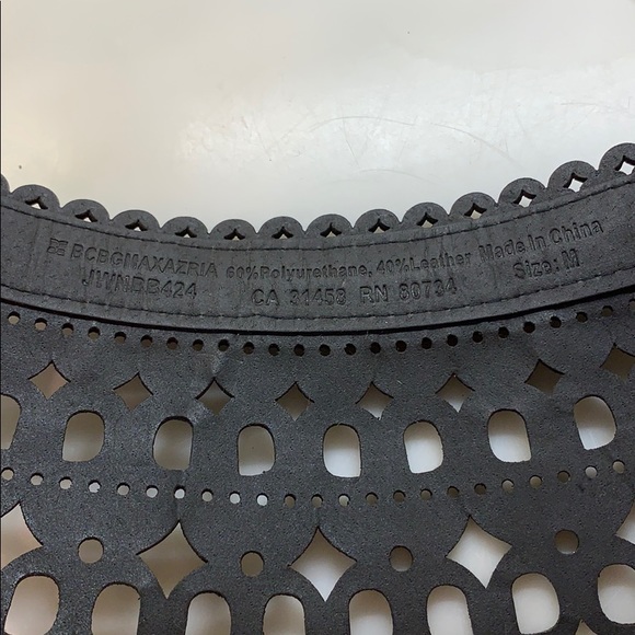 BCBG Maxaazria laser cut lace Very rare belt - Picture 4 of 8